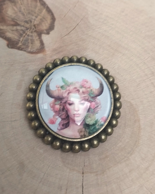 Broche cabochon en verre originale et artisanale