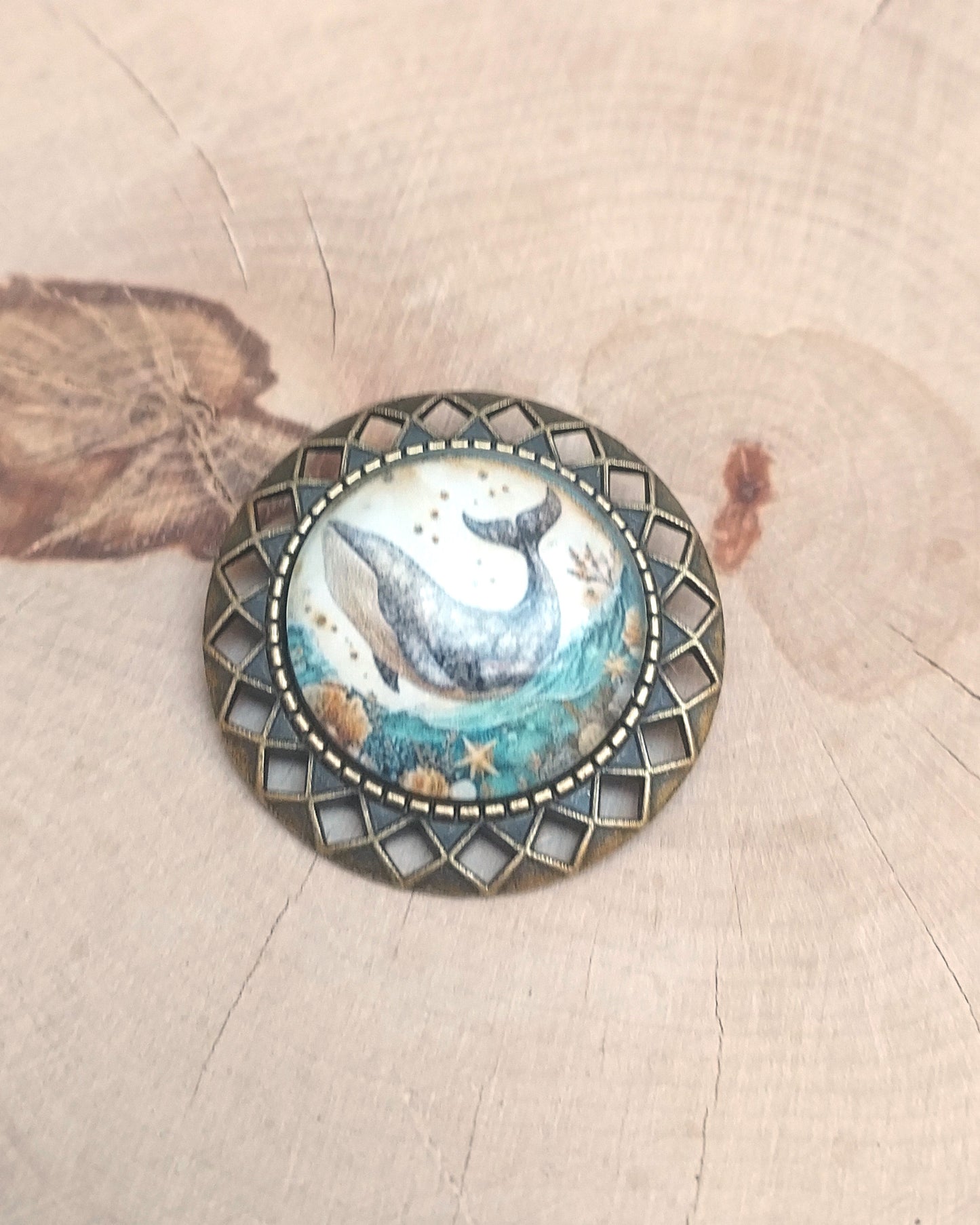 Broche cabochon en verre originale et artisanale