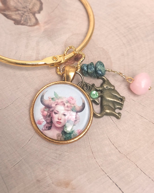 Garde-fils de broderie original et artisanal