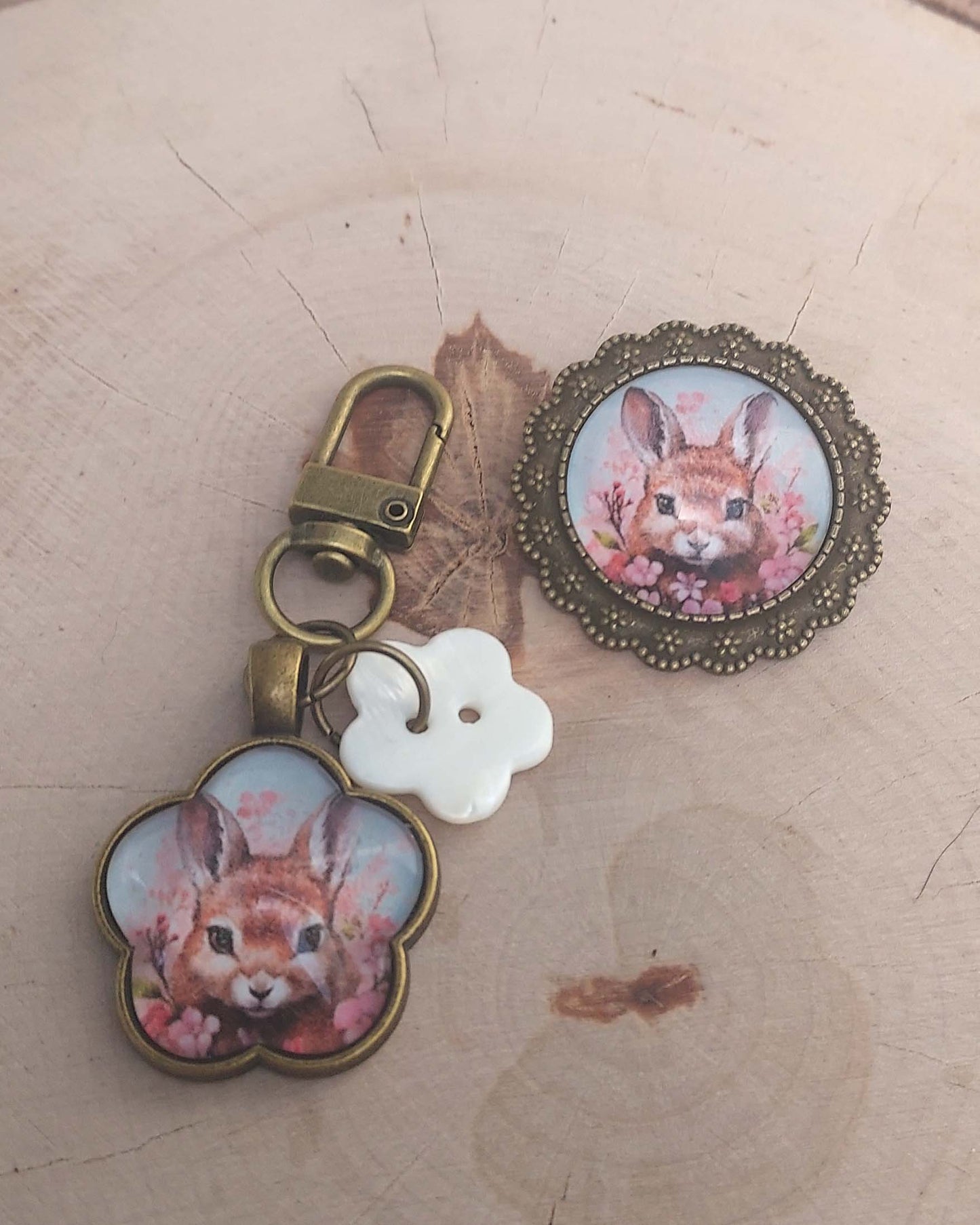 Pampille cabochon en verre originale et artisanale