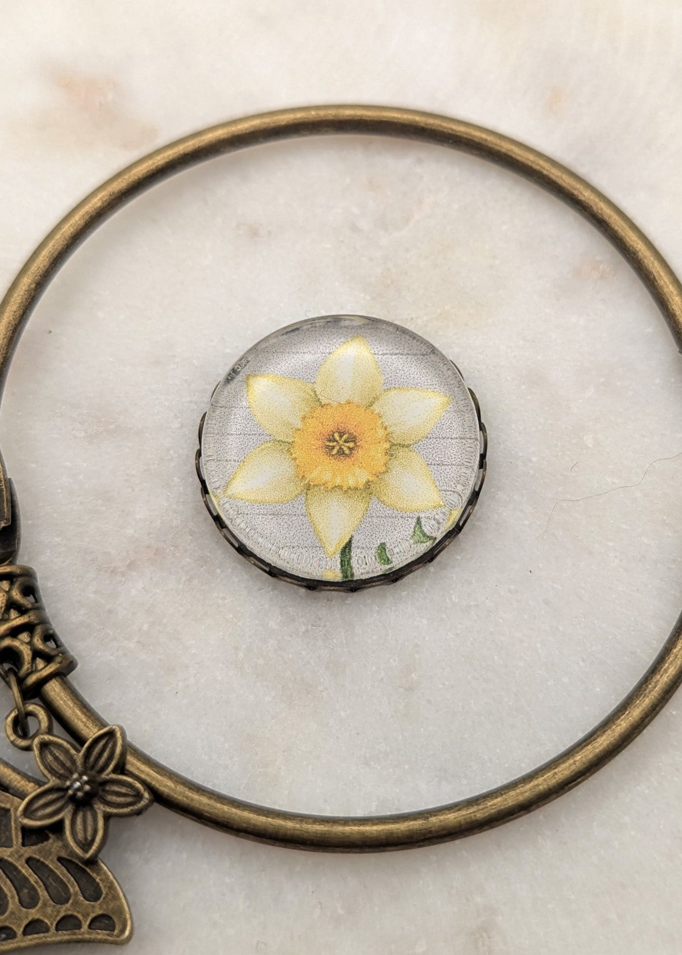 Aimant de brodeuse Narcisse