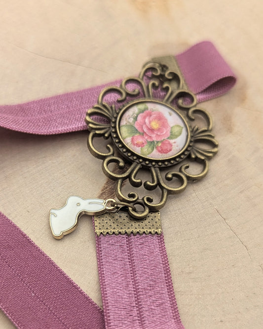 📖 Marque-page cabochon – 🌸 Douce Camélia