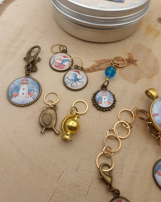 Large Alice Knitting Box