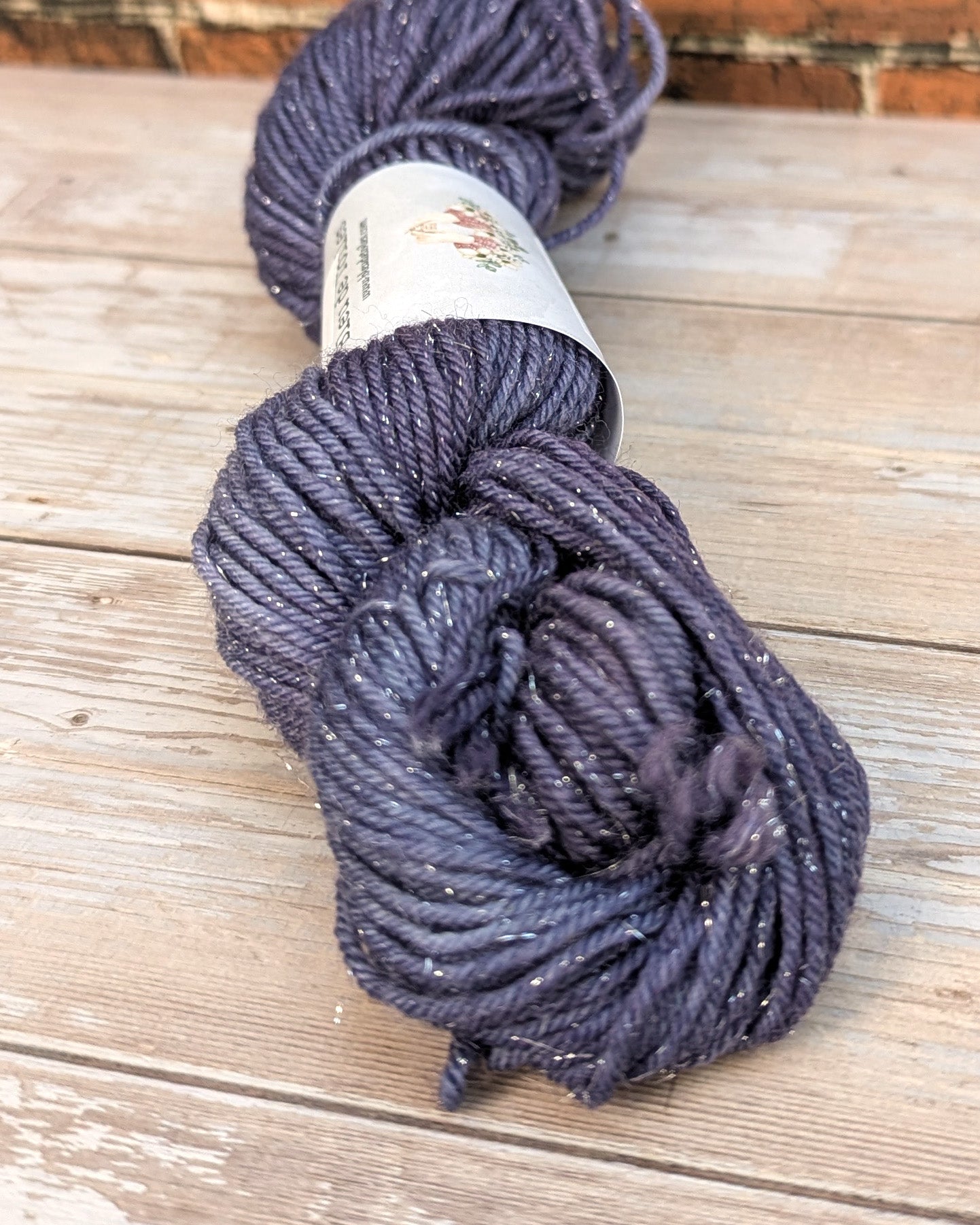 🧵 Mini écheveau teint à la main – Lavande Tardive