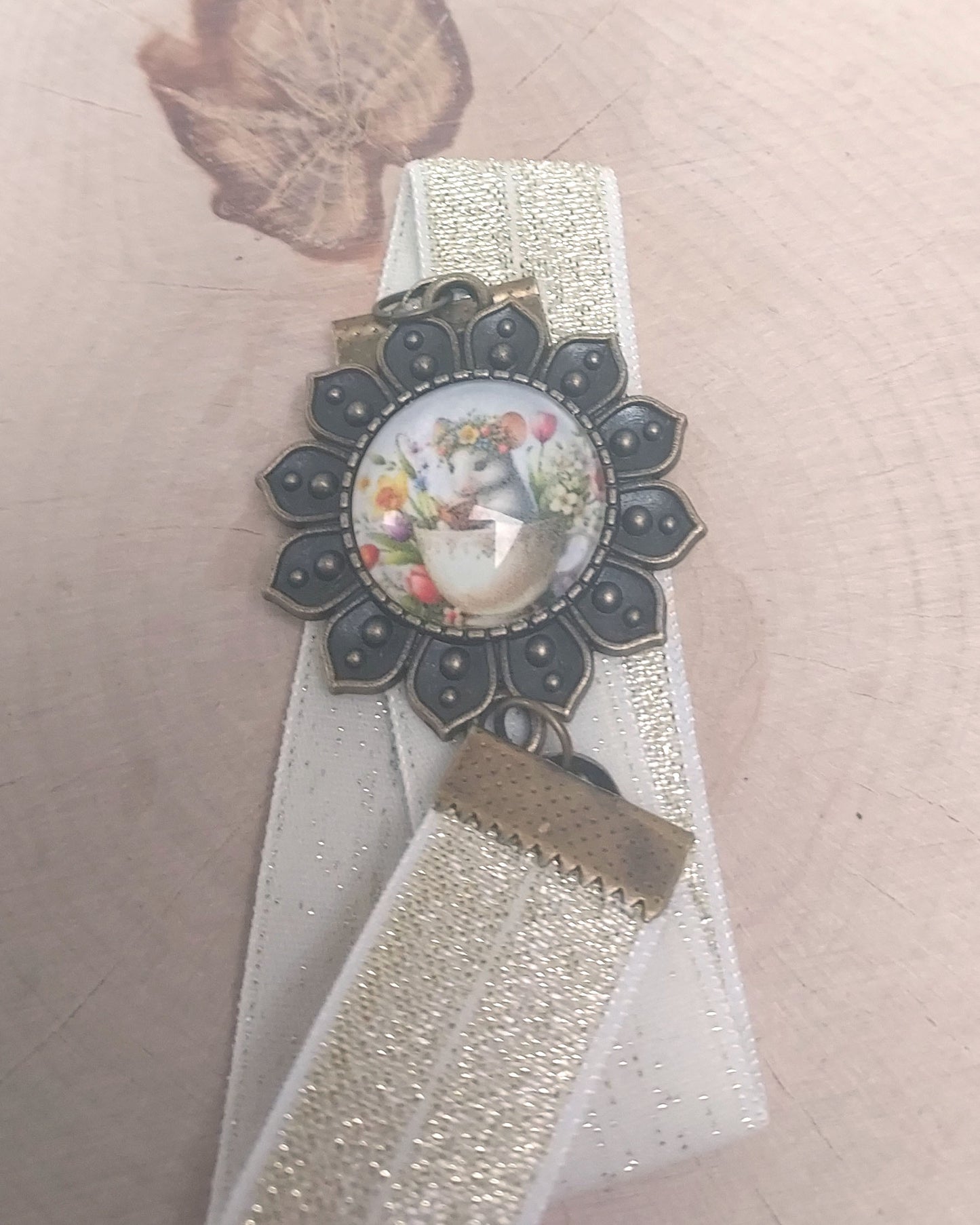 marque-pages cabochon artisanal avec élastique