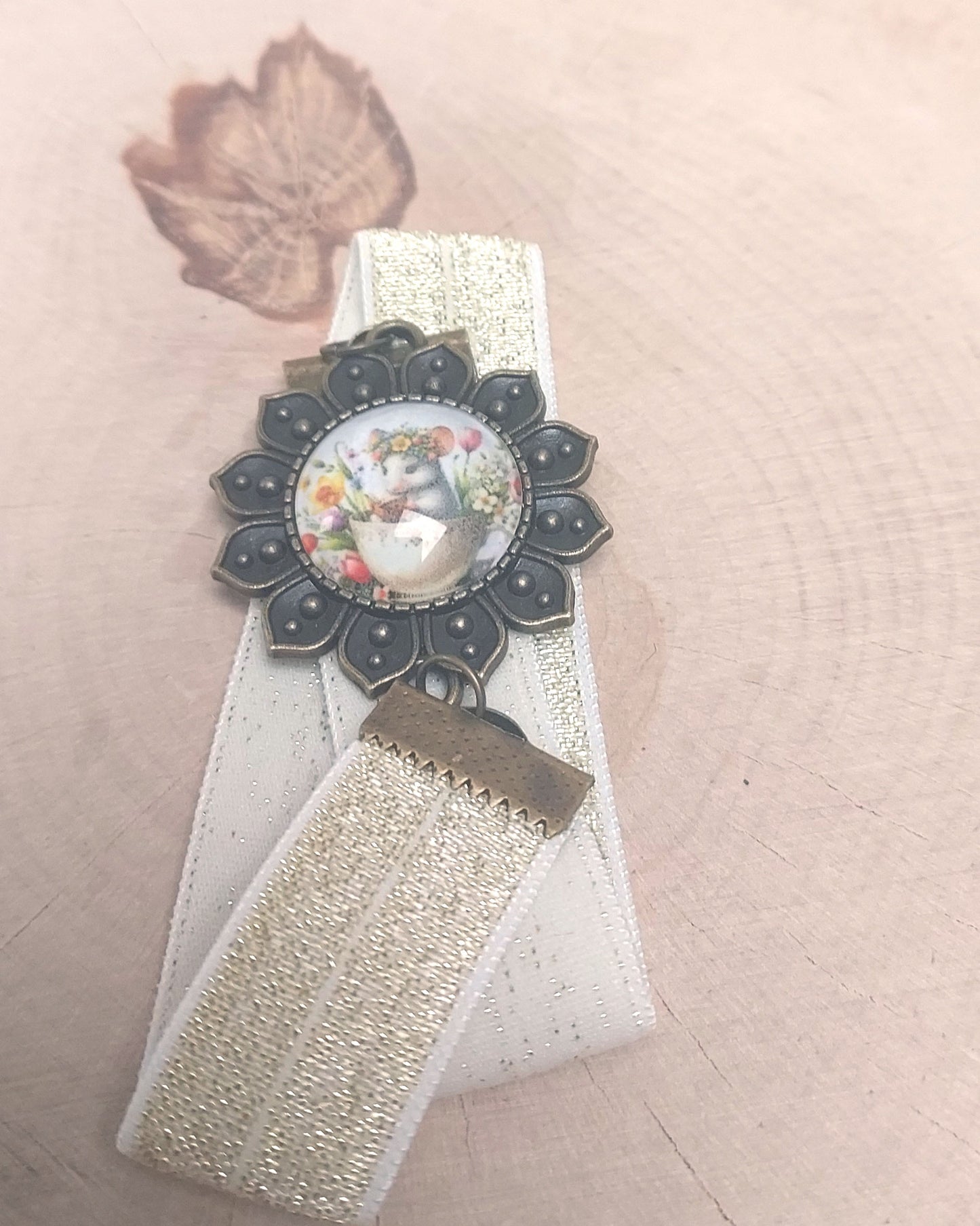 marque-pages cabochon artisanal avec élastique