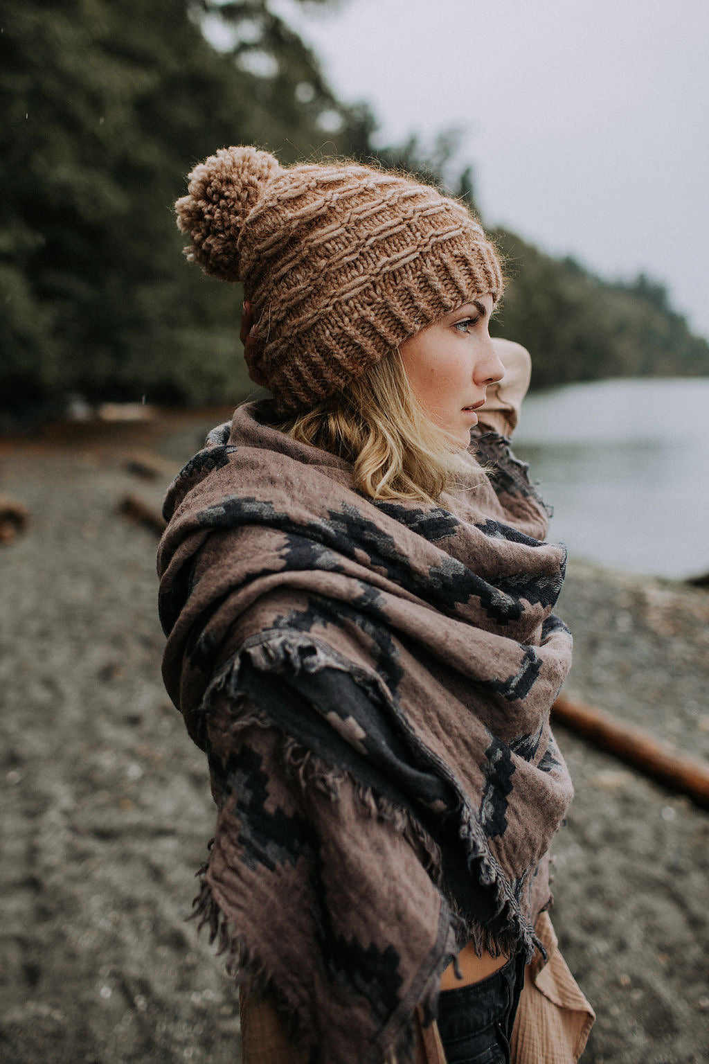 Tamitik hat knitting pattern from Very Shannon