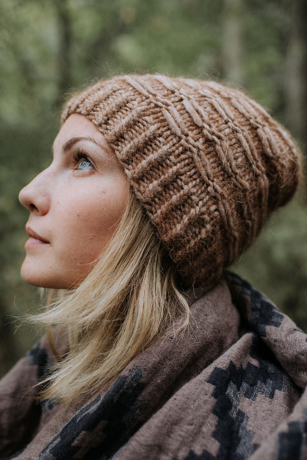 Tamitik hat knitting pattern from Very Shannon
