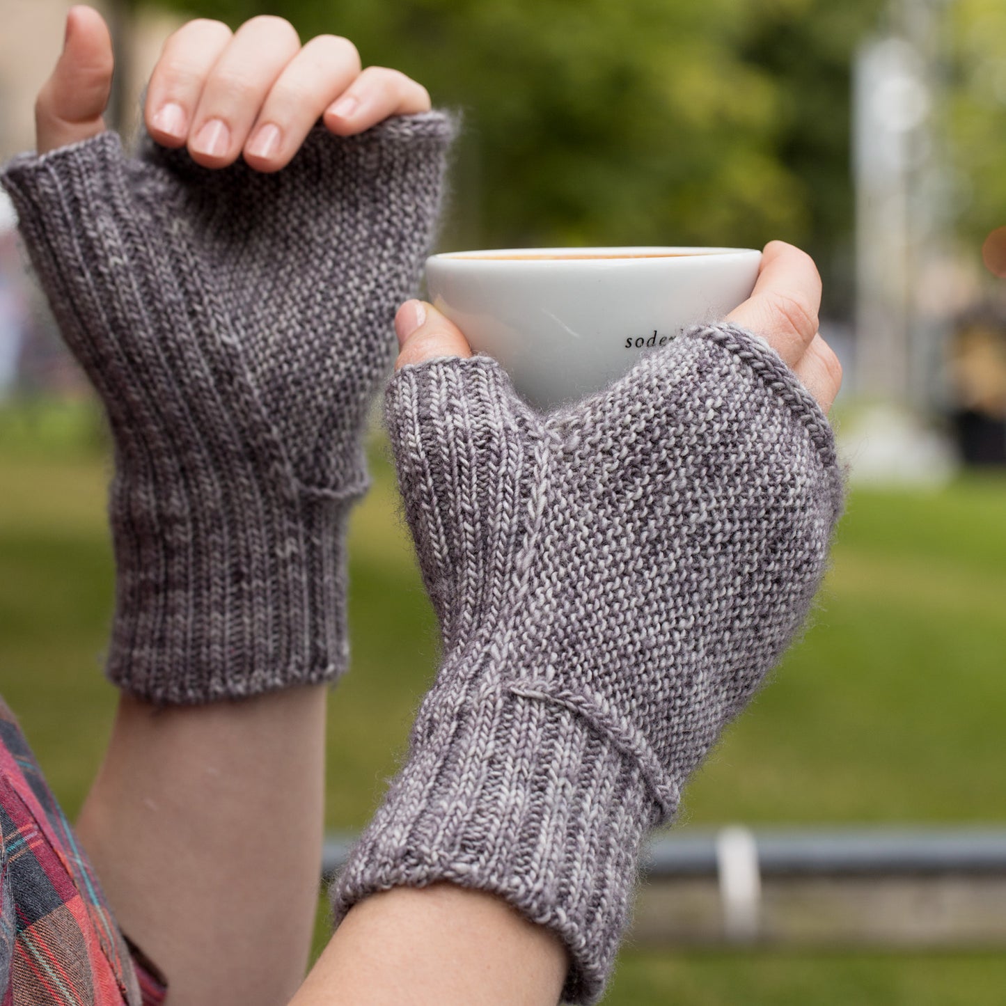 Patron tricot mitaines de Ysolda Teague, Kaerlig