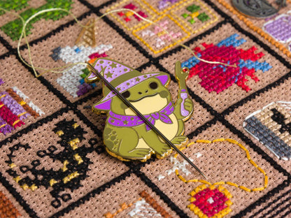 Stitchonomy - Aimant de Brodeuse Sorcier Grenouille