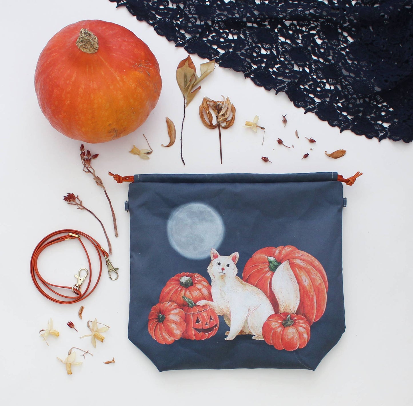 Minerva, le chat d'Halloween | Sac à projet à cordon: Taille Moyenne / Cordon inclus