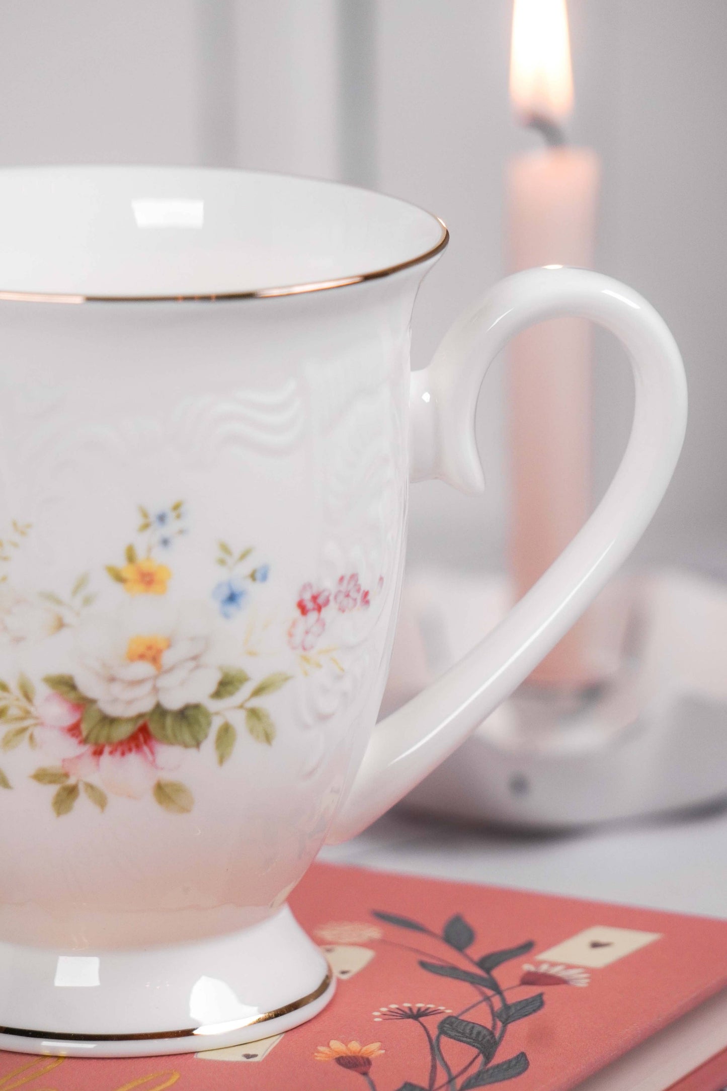 Chapitre 4 - Tasse Jardin Anglais en porcelaine fine