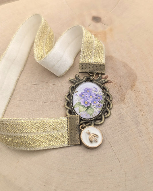 📖 Marque-page cabochon – 🌸 Bouquet de Violettes