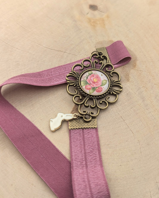 📖 Marque-page cabochon – 🌸 Douce Camélia