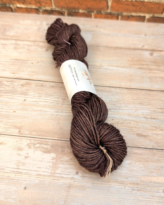 🧵 Mini écheveau teint à la main - Socquettes Chocolat Chaud