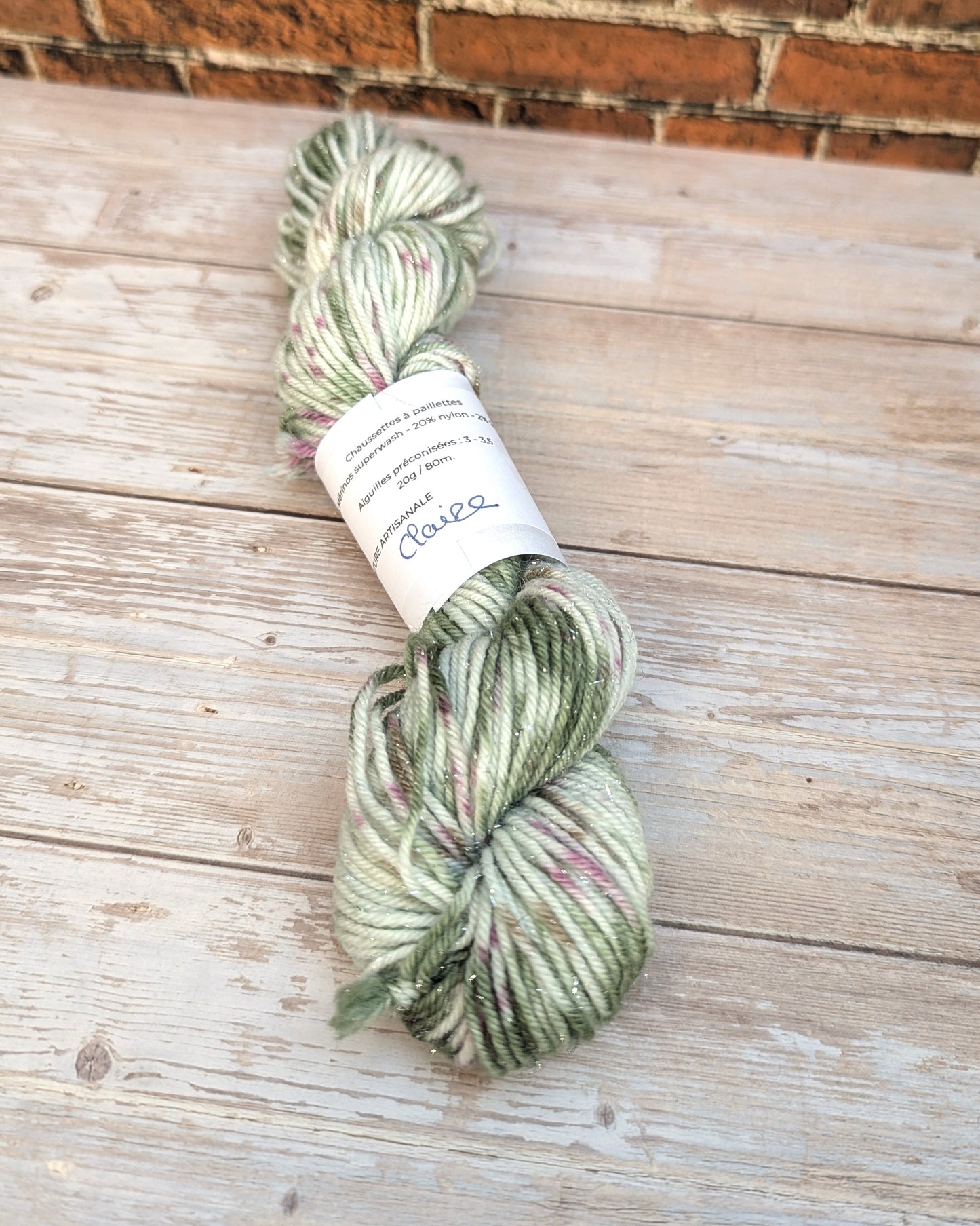🧵 Mini écheveau teint à la main - Chaussettes à paillettes Claire