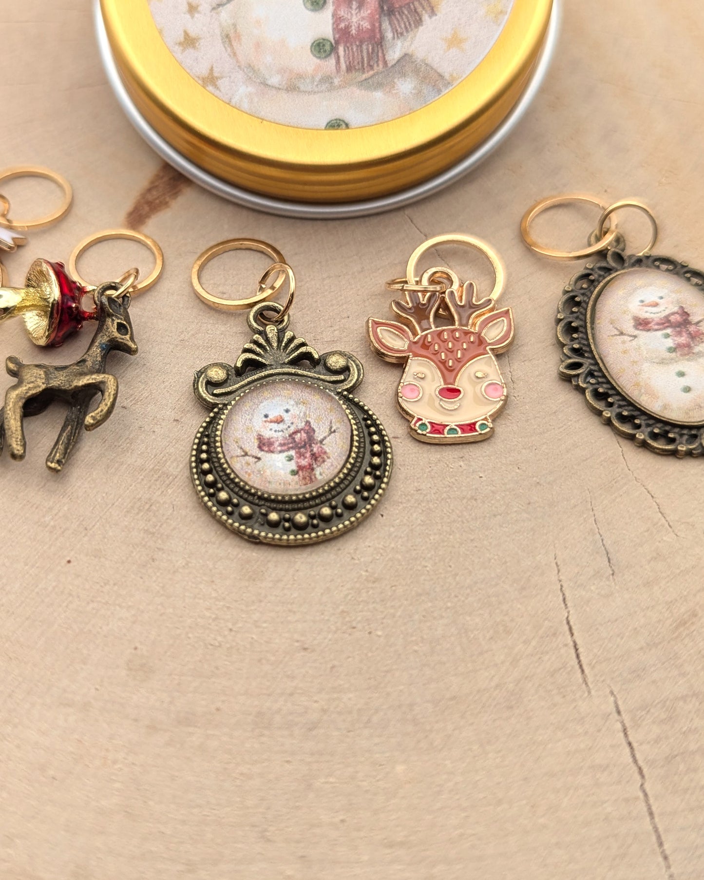 🧶 Ensemble de 5 marqueurs tricot – Flocons et Pompon