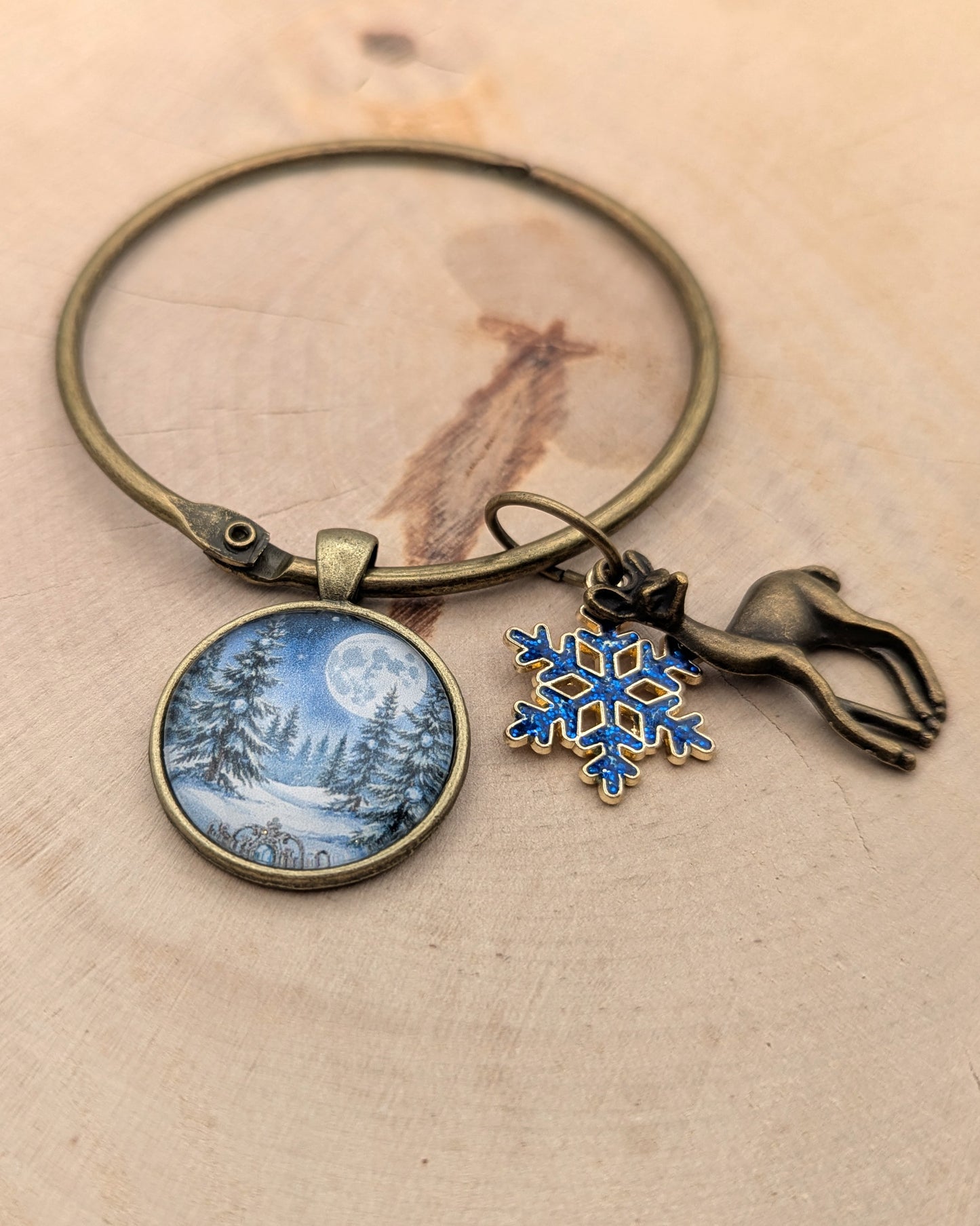 🧵 Garde-fils de broderie – Nuit de Givre