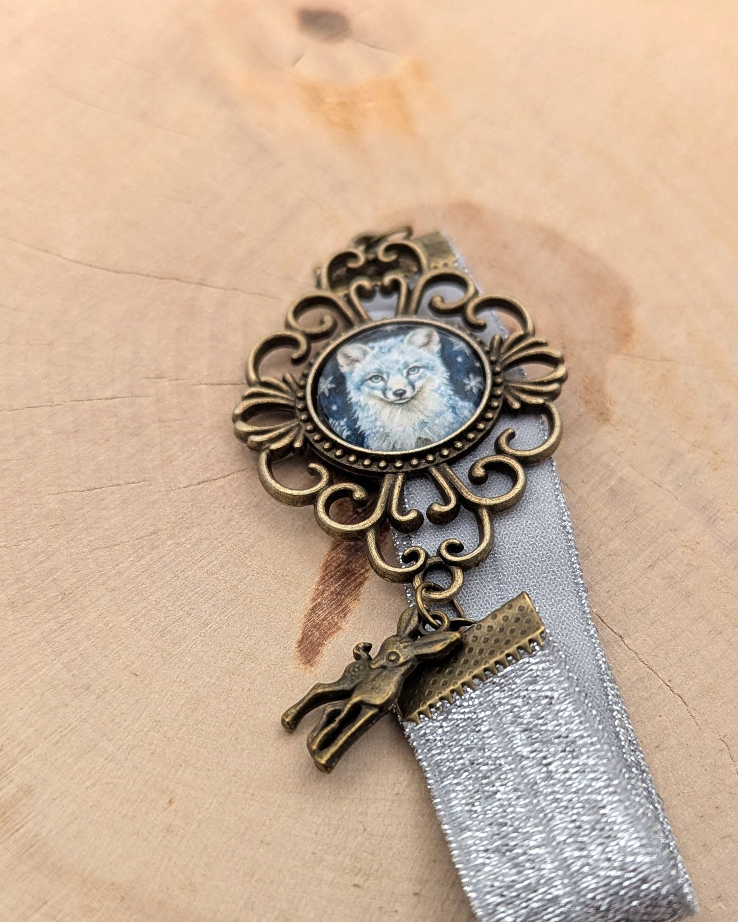 📖 Marque-page cabochon – Nuit de Givre