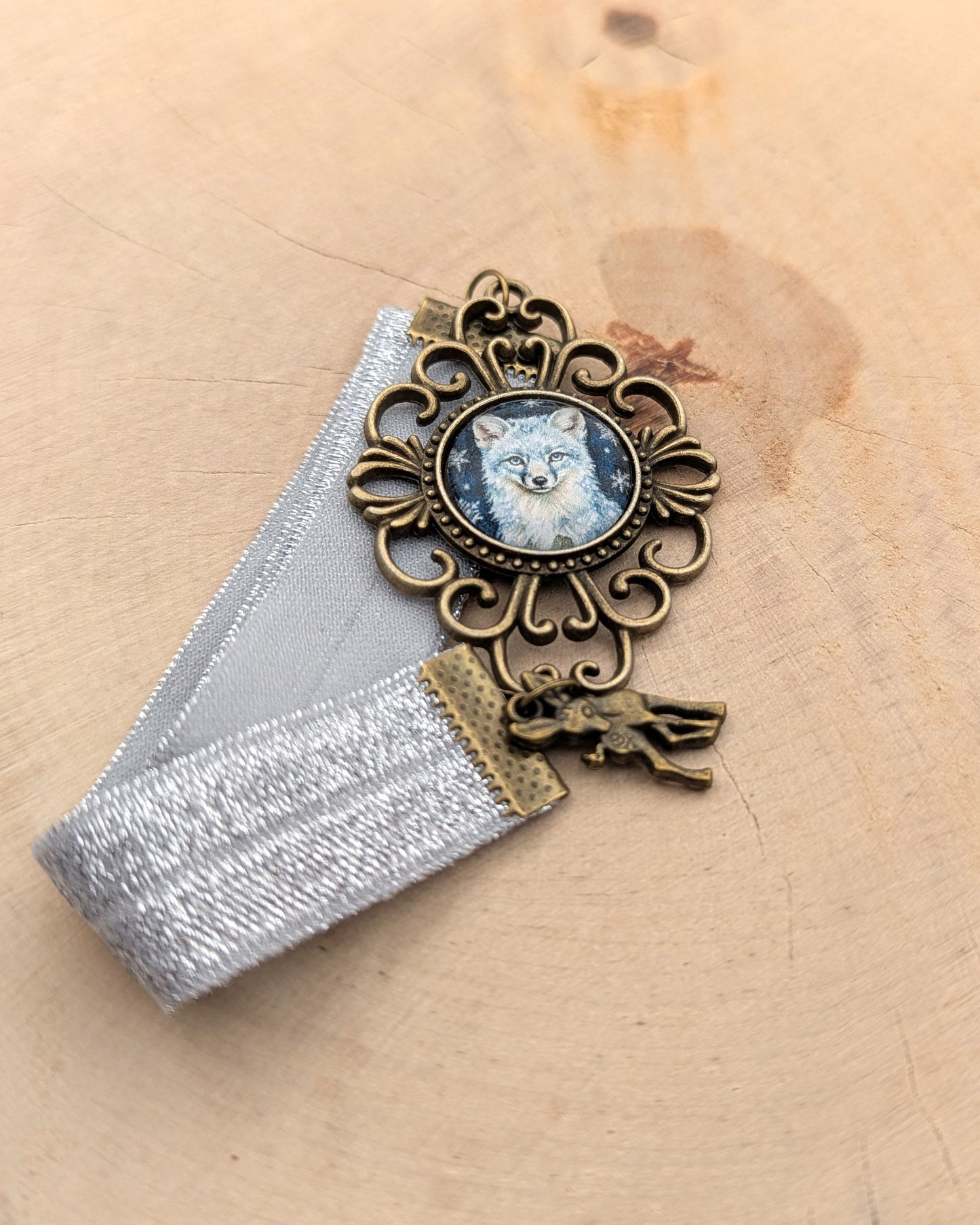 📖 Marque-page cabochon – Nuit de Givre