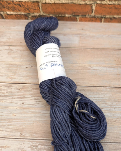 🧵 Mini écheveau teint à la main - Socquettes Nuit Pervenche