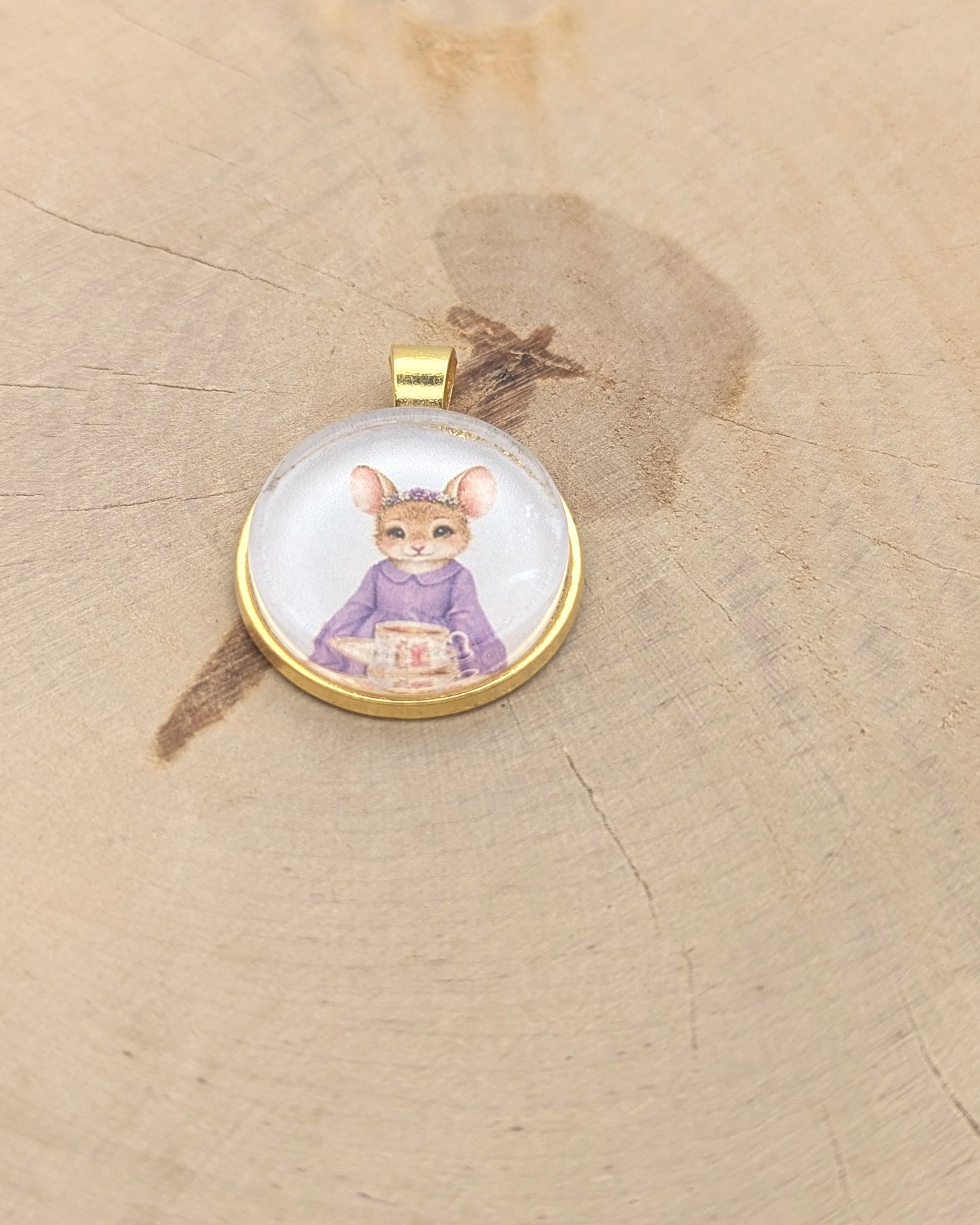 🧷 Aimant de brodeuse – 🌷 Violette, le cœur en fête