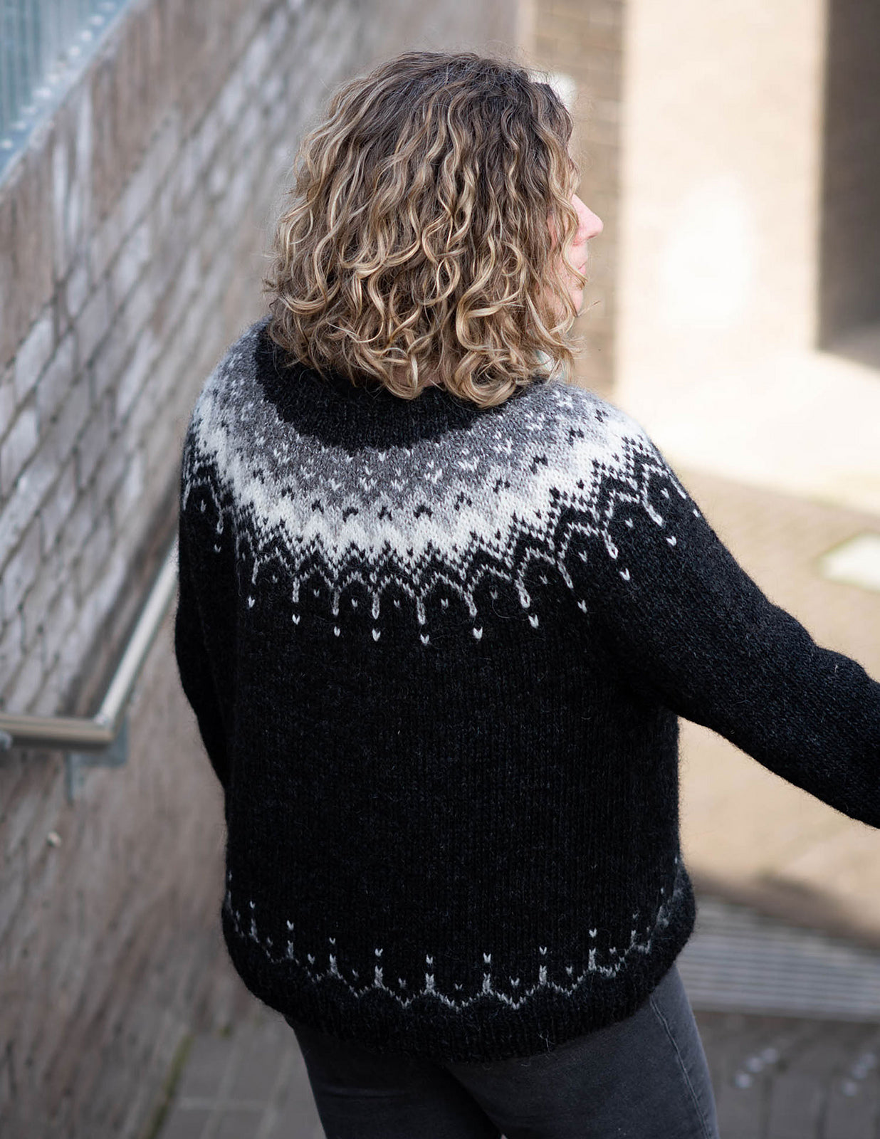 Bleideag sweater knitting pattern by Ysolda Teague
