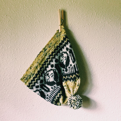 Lilou jacquard hat knitting pattern by Boyland Knitworks