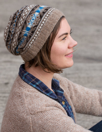 Elska hat knitting pattern by Ysolda Teague