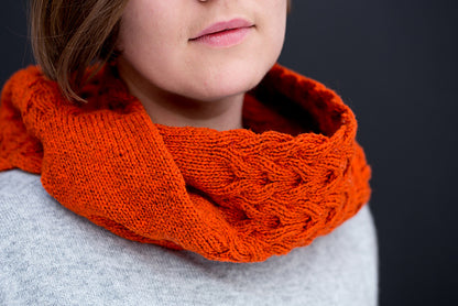 Estimar collar knitting pattern by Ysolda Teague