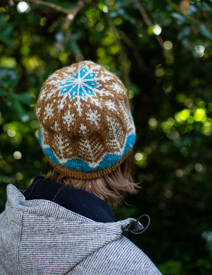 Gledi hat knitting pattern by Ysolda Teague