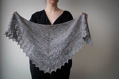 Ishbel shawl knitting pattern by Ysolda Teague