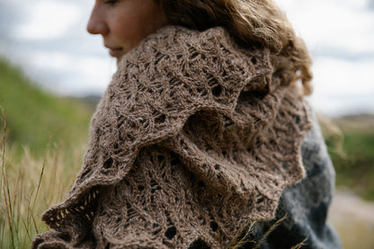 Tortoiseshell shawl knitting pattern by Tin Can Knits
