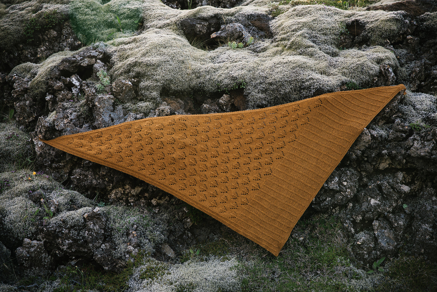 Elfriede shawl knitting pattern from Very Shannon