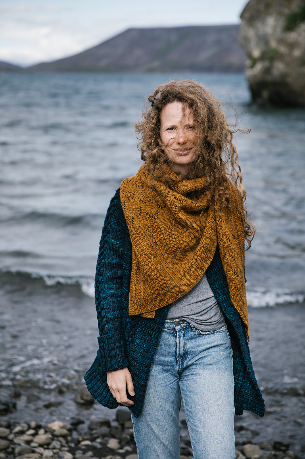 Elfriede shawl knitting pattern from Very Shannon