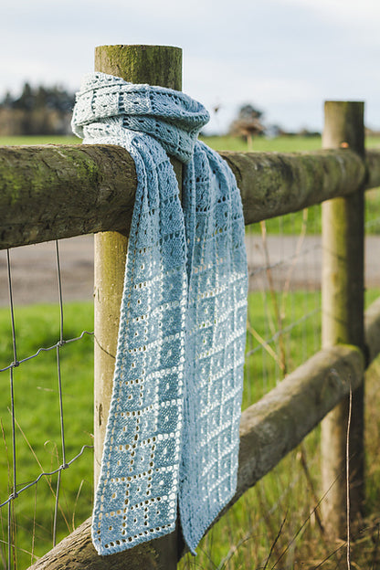 scarf knitting pattern Jäävesi By Annie Claire