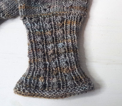 Beauchamp mitten knitting pattern by Made in Laine