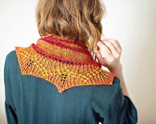 Cowlette Yellowbrick knitting pattern by Carina Spencer
